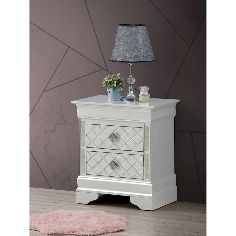 Verona Mirrored Wood 2-drawer Nightstand